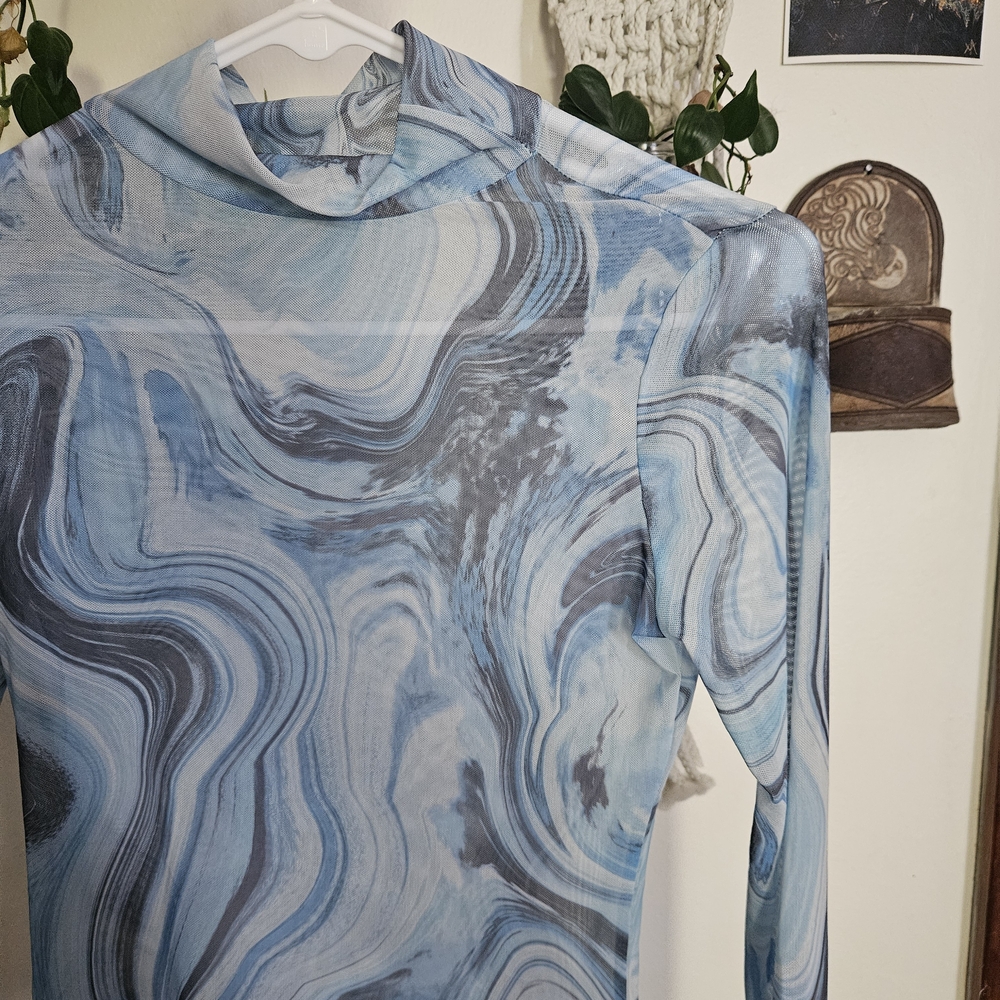 AFRM Blue and Gray Swirl Women's Blouse